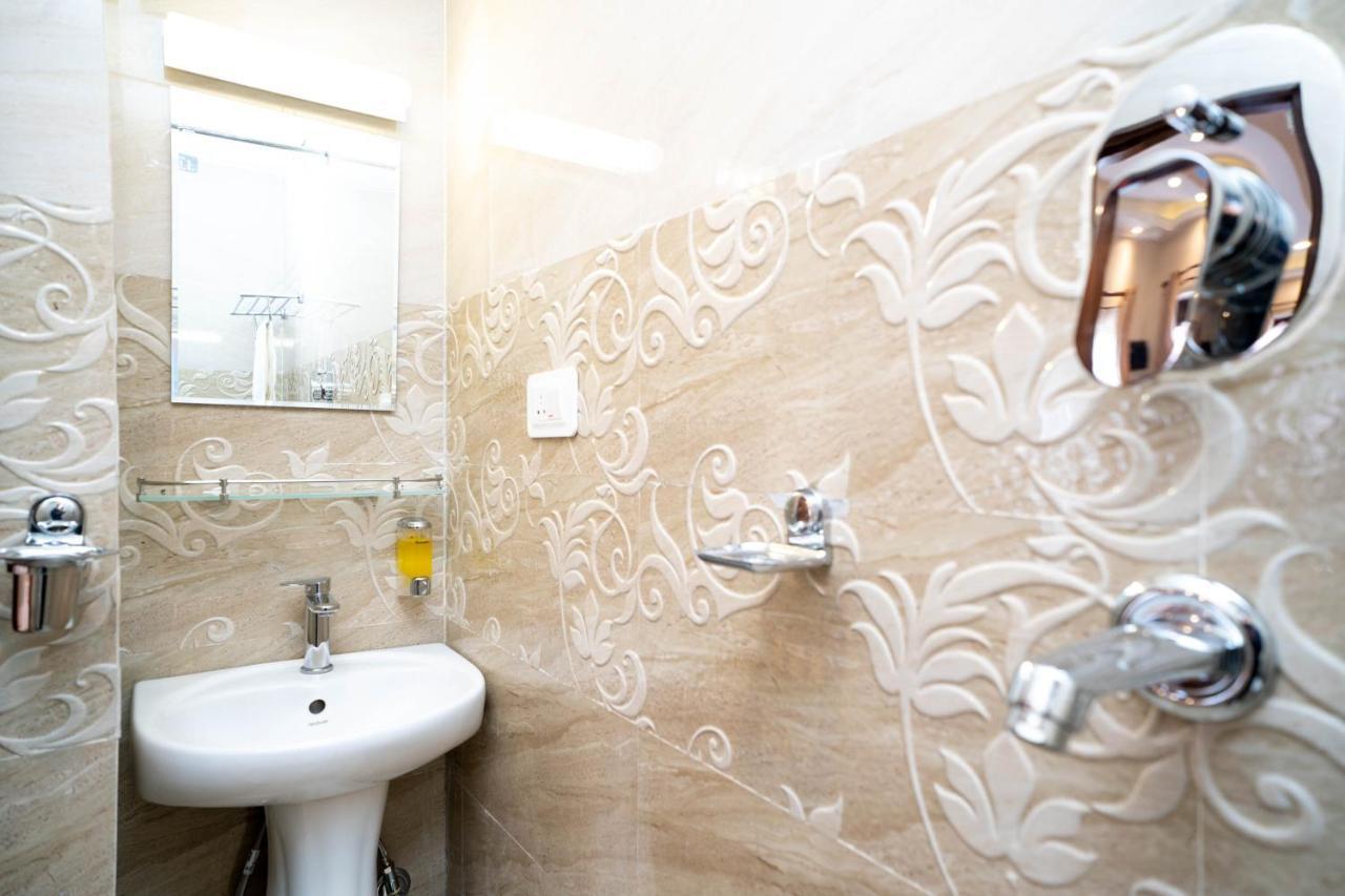 Airport Himalaya Boutique Hotel 카트만두 외부 사진