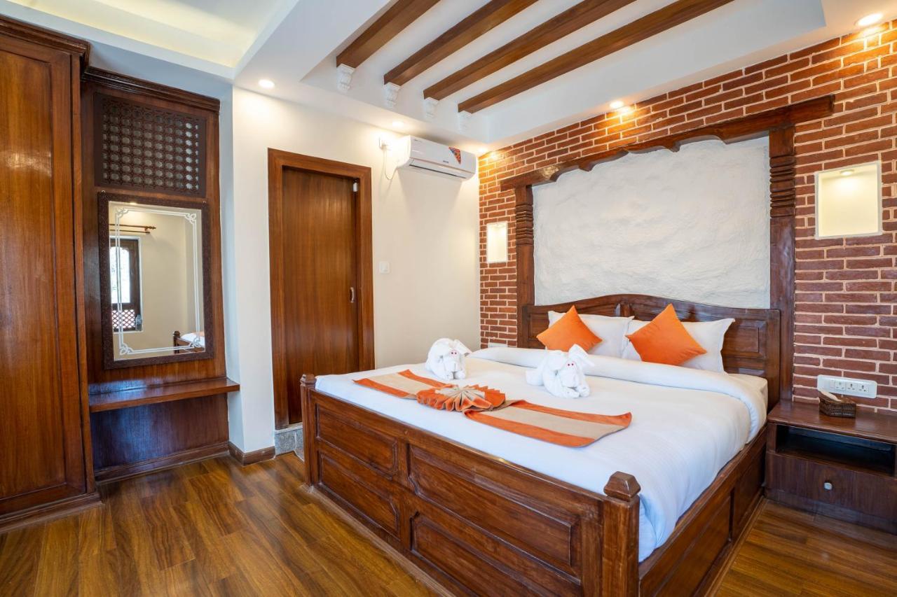 Airport Himalaya Boutique Hotel 카트만두 외부 사진