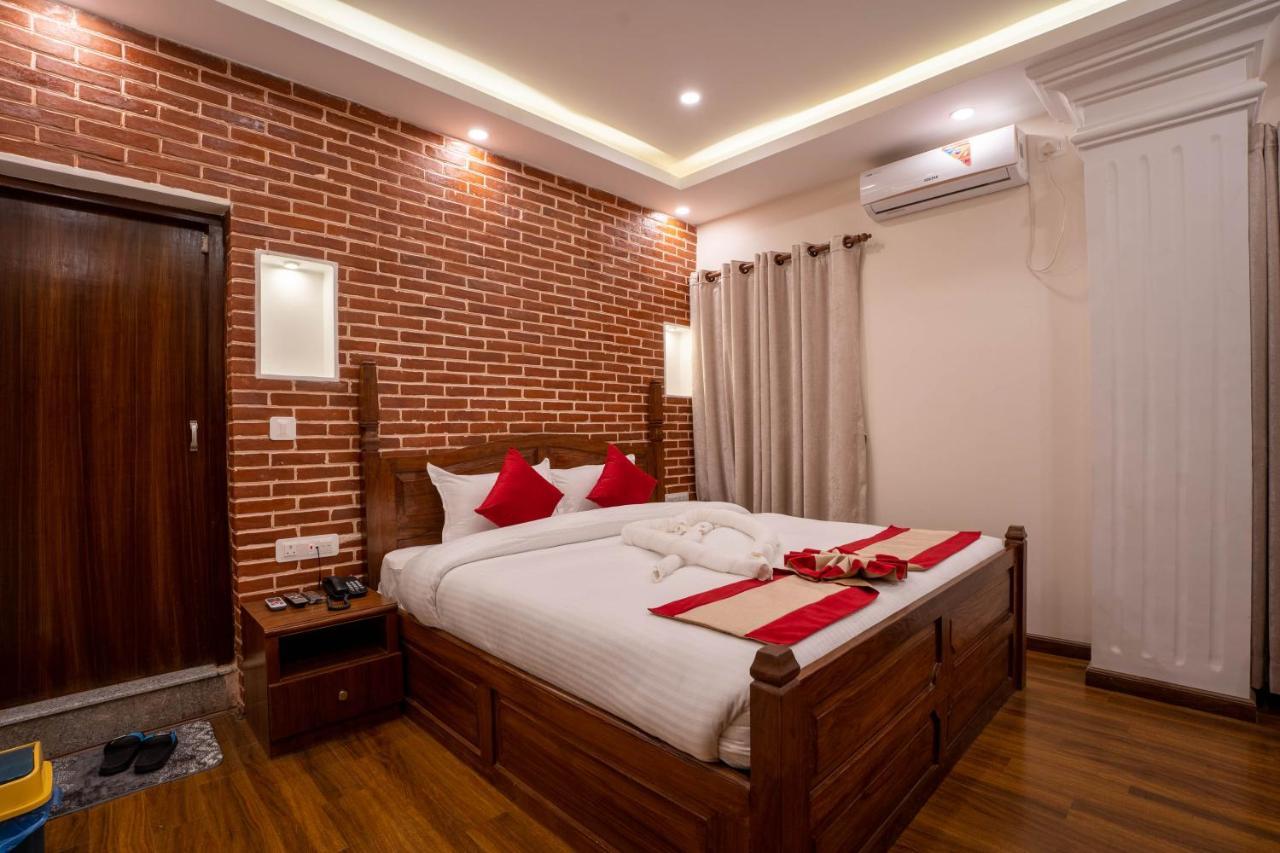 Airport Himalaya Boutique Hotel 카트만두 외부 사진