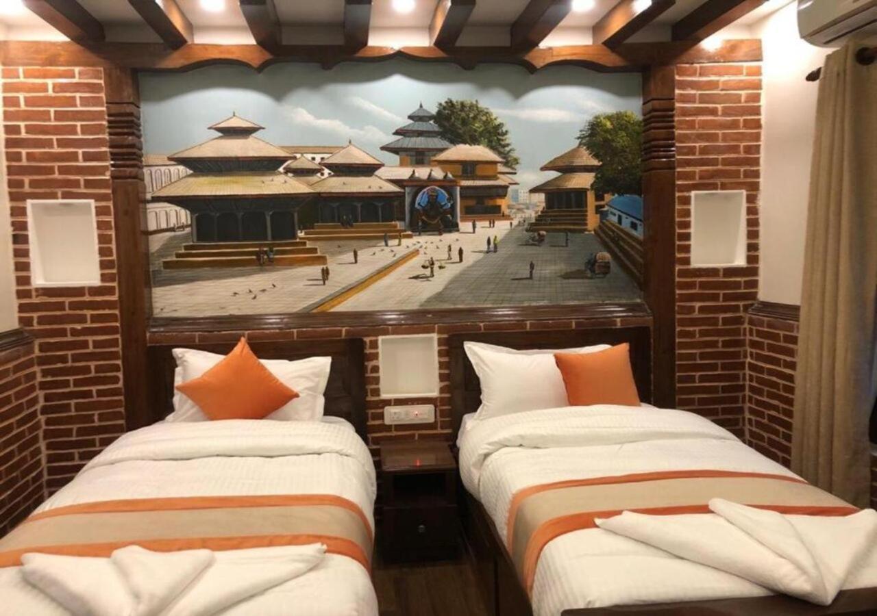 Airport Himalaya Boutique Hotel 카트만두 외부 사진
