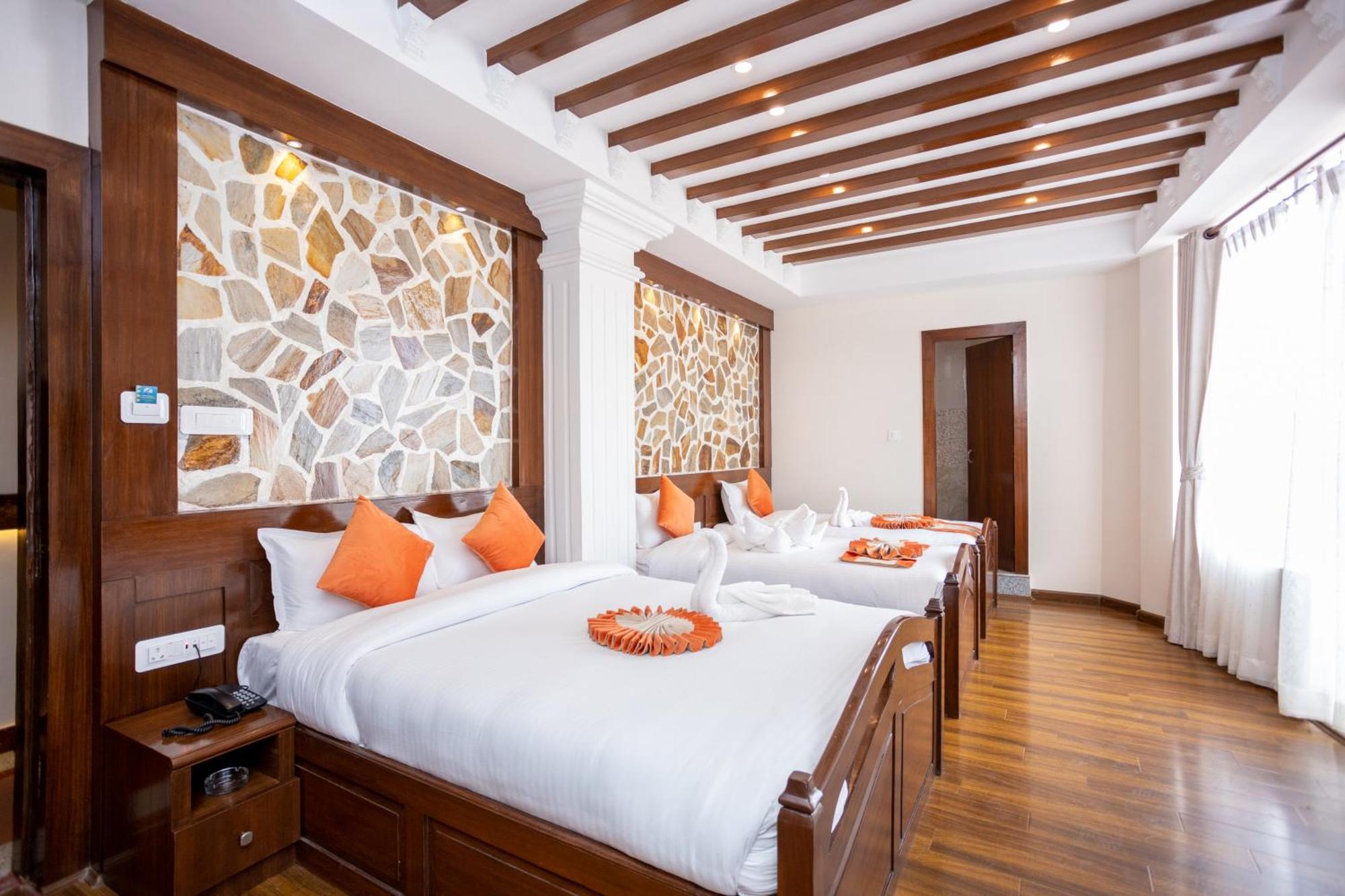 Airport Himalaya Boutique Hotel 카트만두 외부 사진