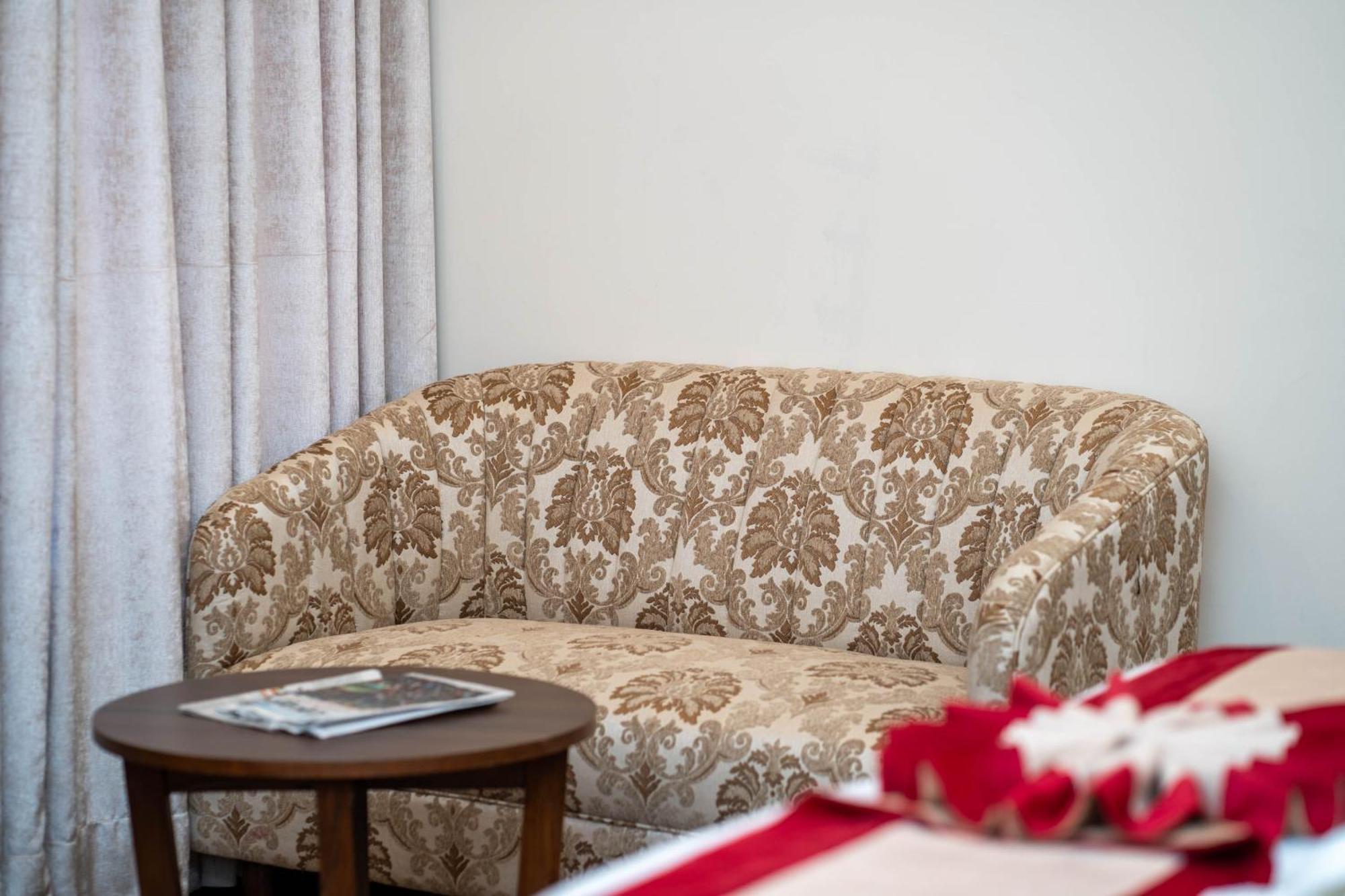 Airport Himalaya Boutique Hotel 카트만두 외부 사진